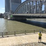 ランパンをカッコよく着こなしたい。脚の気になるムダ毛を目立たなく見せる方法